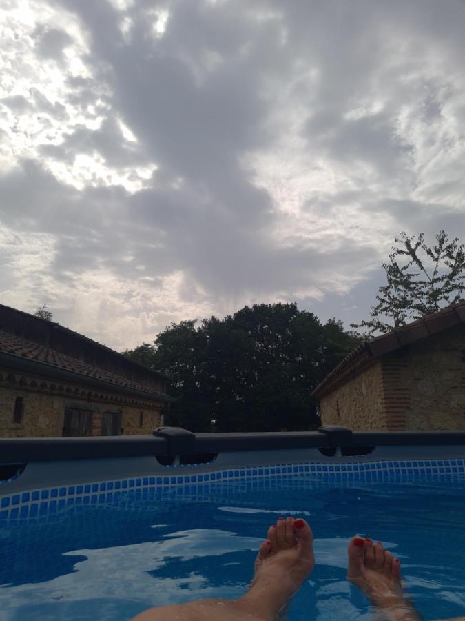 Le Coq En Repos Bed & Breakfast Saint-Sylvestre-sur-Lot Luaran gambar